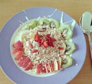 #happy #healthy #beautiful #breakfast #goodmorning #food #fruits #banana #apple #kiwi#goji ##yogurt #muesli #oats #breakie #myplate #healthyfood #foodart #foodgram #instafood #love #fun #style #foodporn #foodshare #eatclean #cleaneating #nutrition #healthyfood